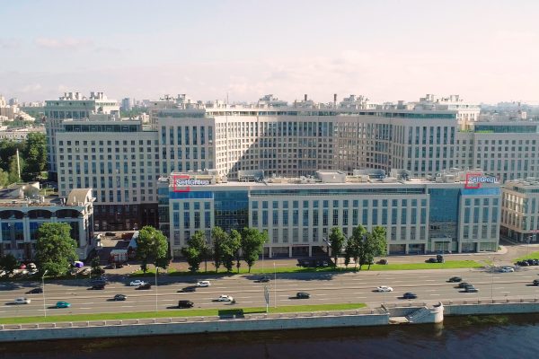 «Петербургская Недвижимость» открыла главный офис на Ушаковской набережной