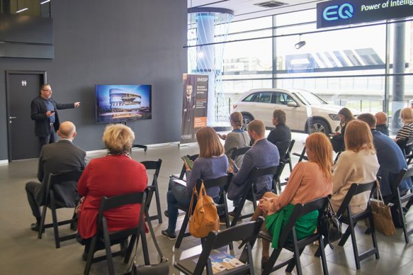 «Мерседес-Бенц» принял «Посольство Архитектуры»