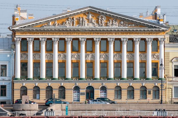 В Петербурге проходит вторая международная выставка «Архитектура как искусство»