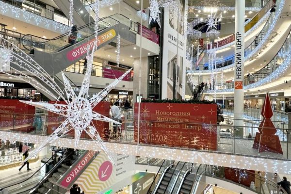 Волшебство Нового года уже в ТК «Невский Центр»:  выставка-ярмарка новогодних товаров открыта